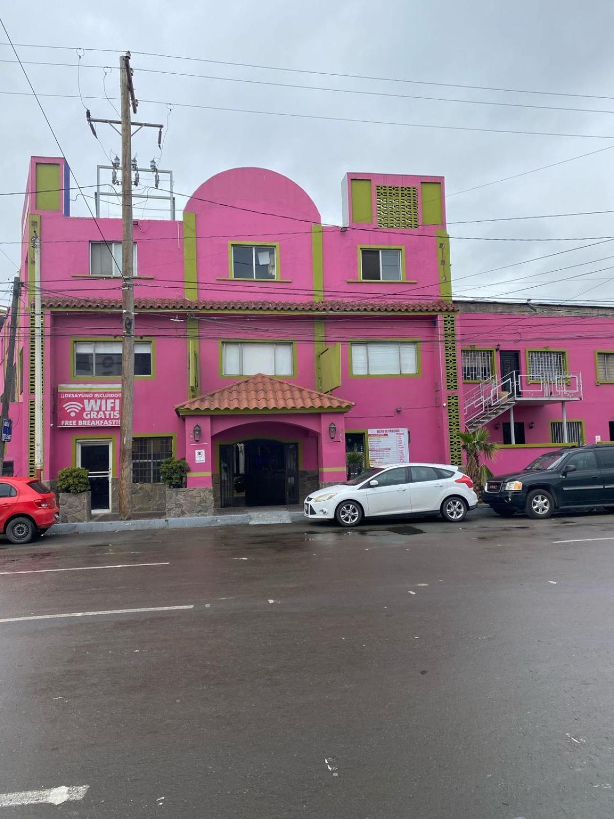 Hotel Yolanda ティファナ エクステリア 写真